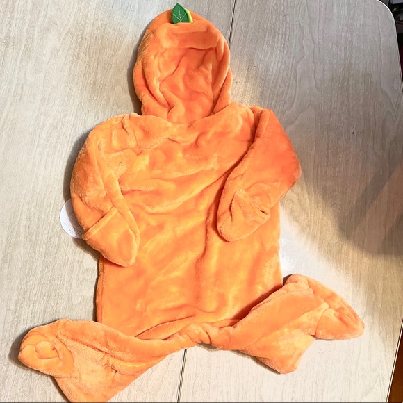 6-9m Warm Footed Halloween Pumpkin NWT - Picture 2 of 3